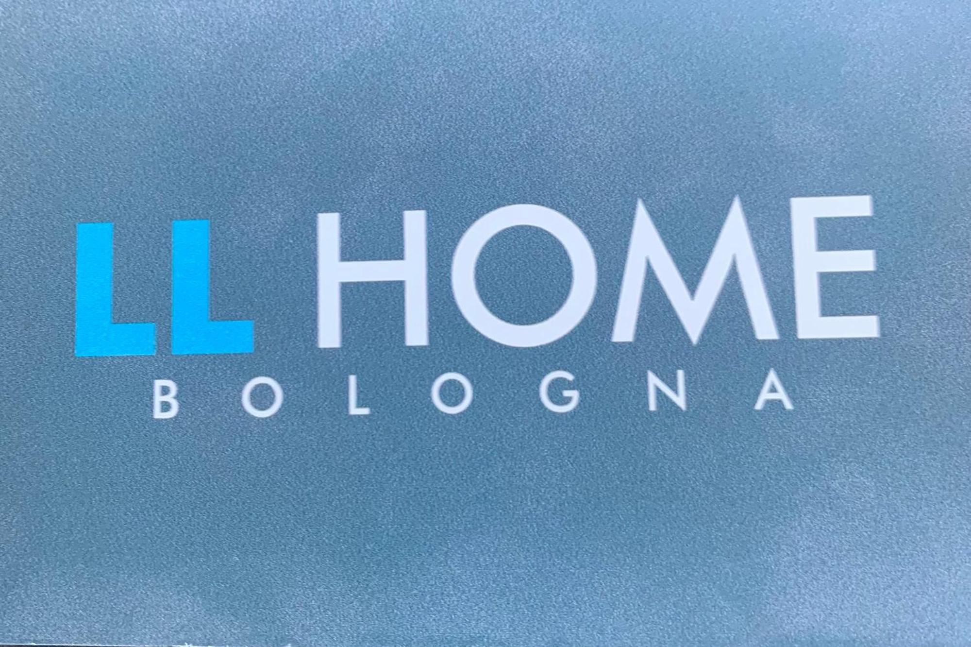 Llhome Bologna Elegante Monolocale Ristrutturato Con Posto Auto Coperto Buitenkant foto